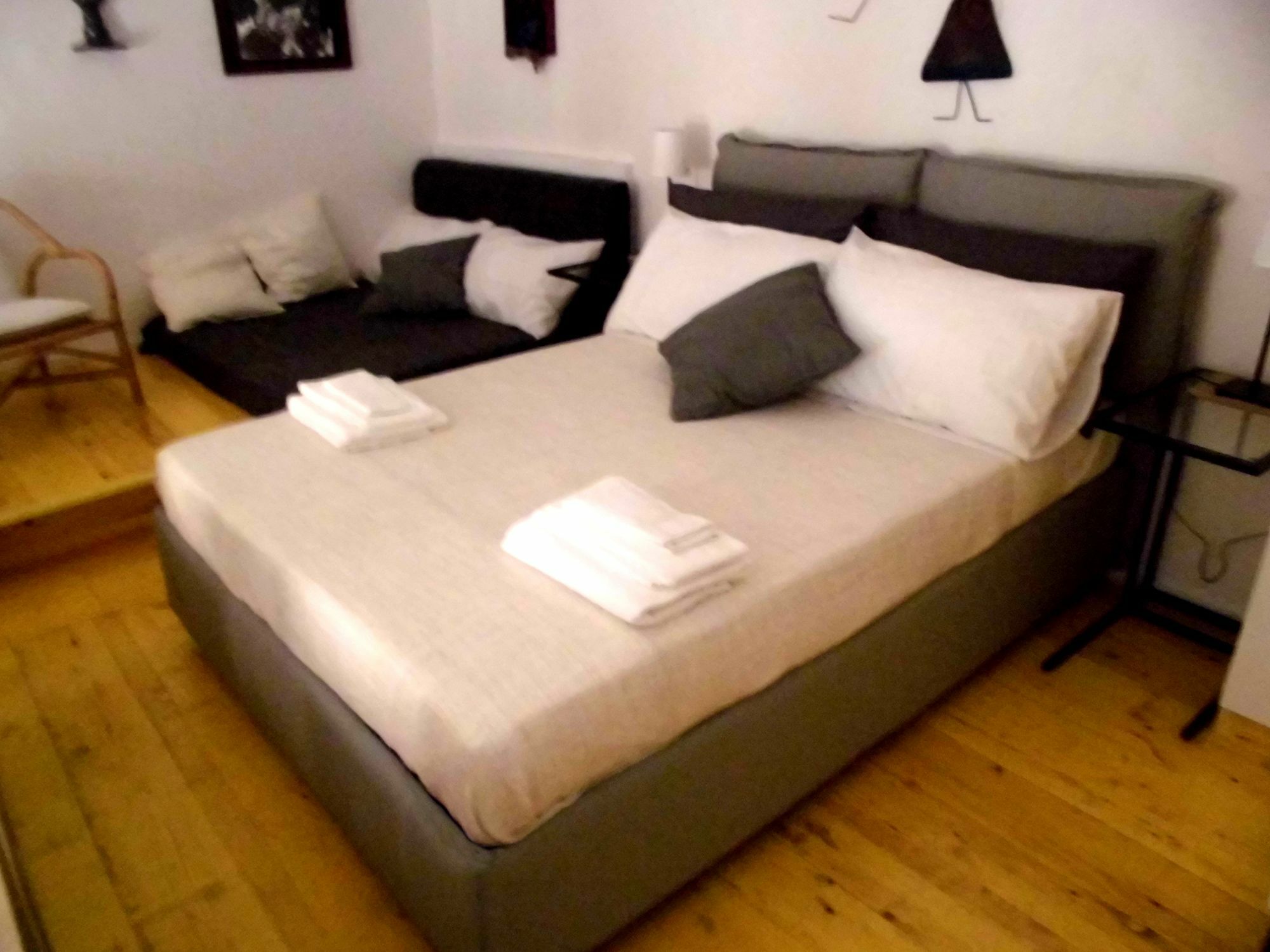 Graziella 27 Apartment Napoli Bagian luar foto