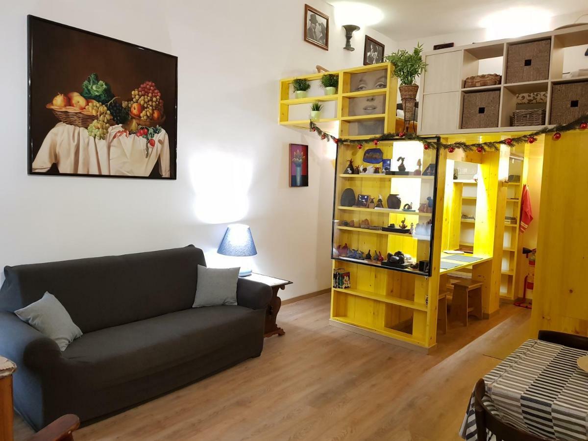 Graziella 27 Apartment Napoli Bagian luar foto